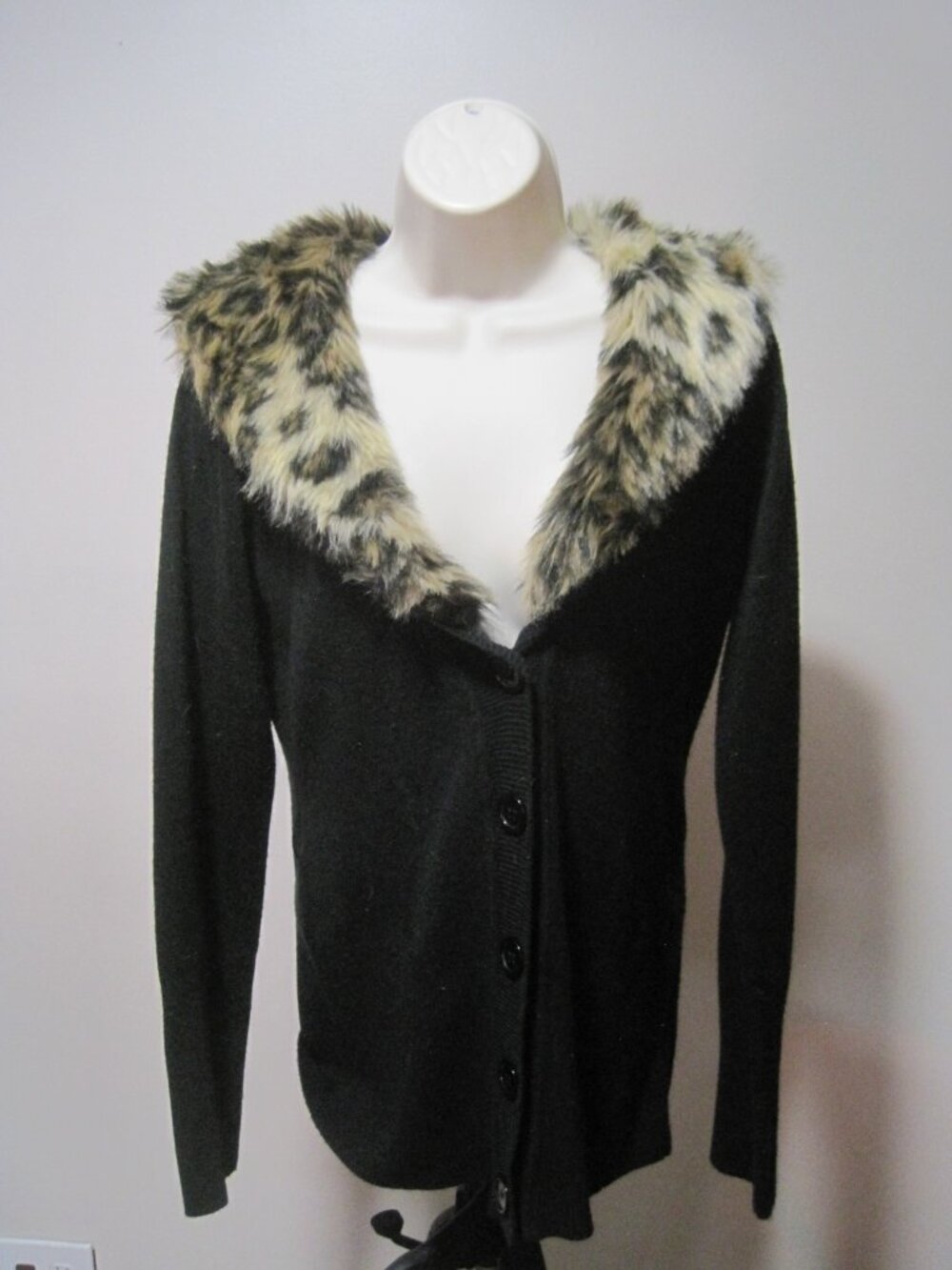 Vintage One Step Up Women's Large Black Cardigan Sweater Leopard Faux Fur Collar
